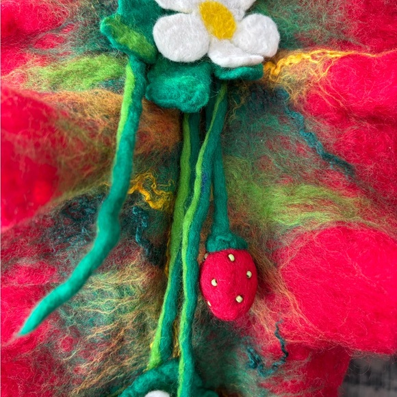 Handcrafted Red and Green Felted Nuno Ruffled Scarf - Picture 6 of 6